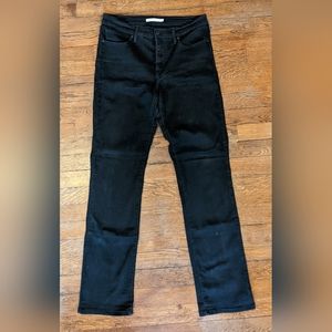 Levi's 314 black size 30x32 slightly stretchy